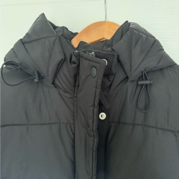 Gap Upcycled Puffer Coat in Black size S - Picture 4 of 12